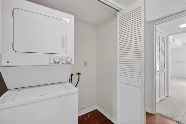 $225,000 | 110 North Tremain Street, Unit 105, Mount Dora, FL 32757