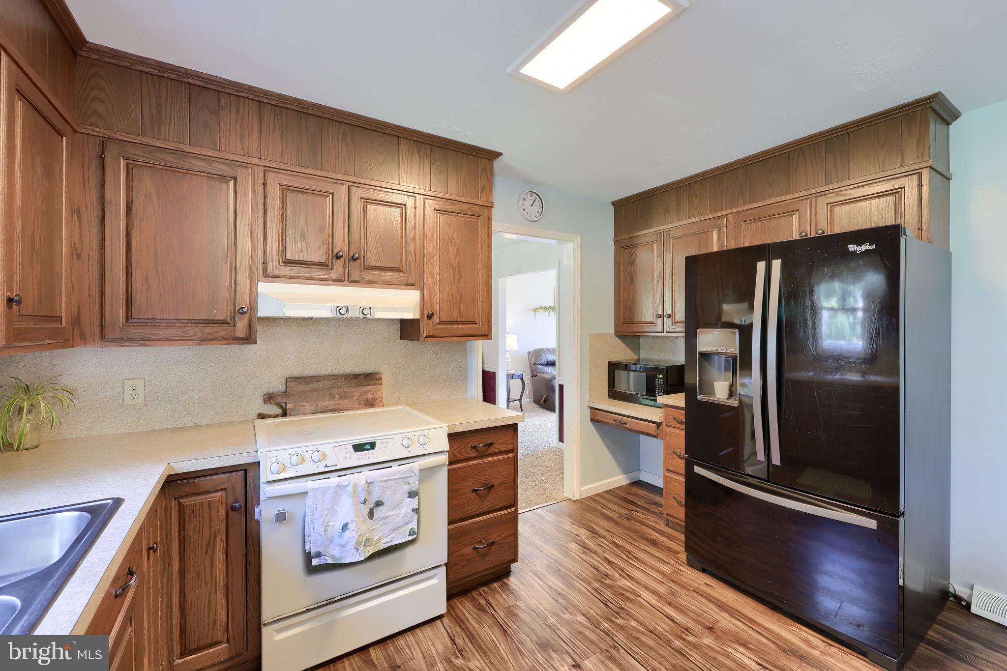 219 Tobacco Road Ephrata, PA 17522 - Photo 9 of 52