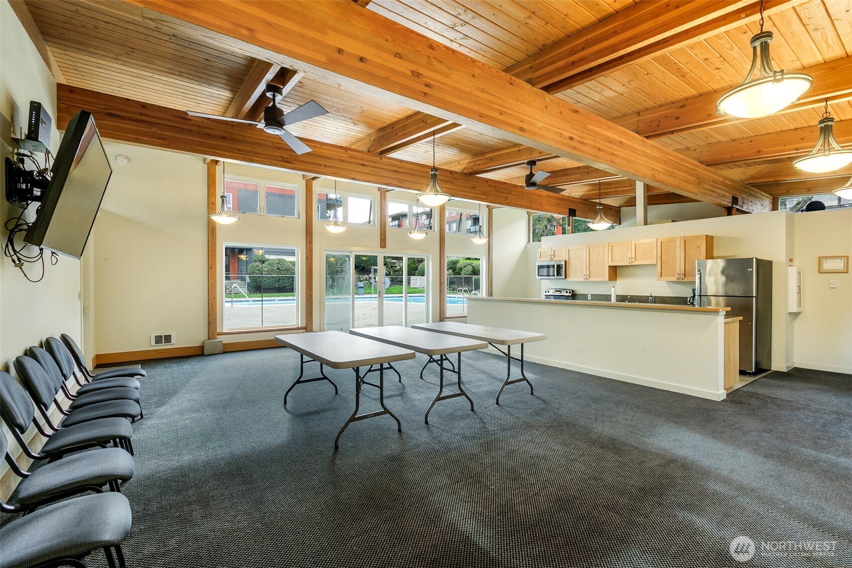 5818 Northeast 70th Street, Unit A106 Seattle, WA 98115 - Photo 14 of 19