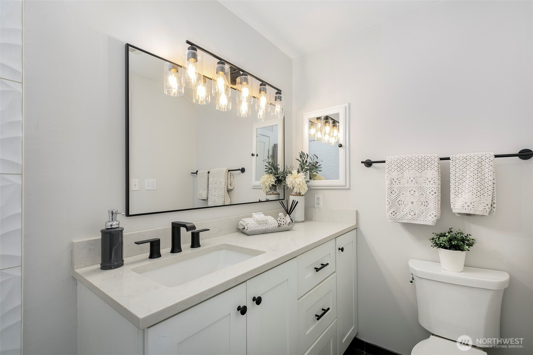 5818 Northeast 70th Street, Unit A106 Seattle, WA 98115 - Photo 9 of 19