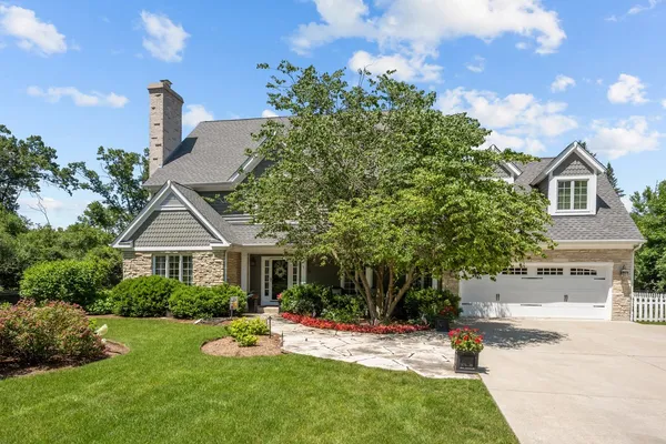 $1,300,000 | 1100 Studio Lane, Riverwoods, IL 60015