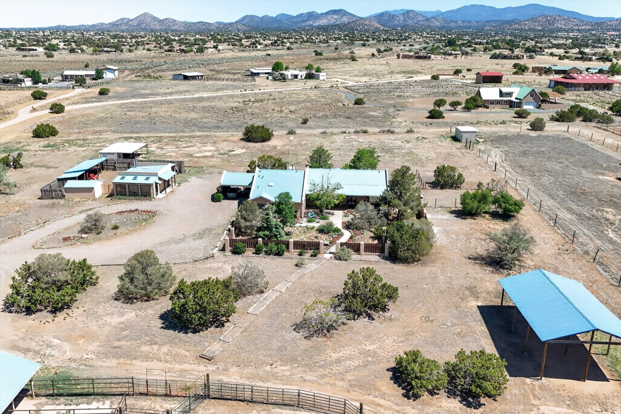 10 Blue Mesa Road Santa Fe, NM 87508 - Photo 12 of 63