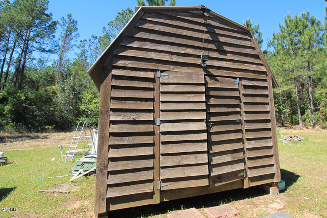 4050 Sammie Hearndon Road Moss Point, MS 39562 - Photo 21 of 24 shed