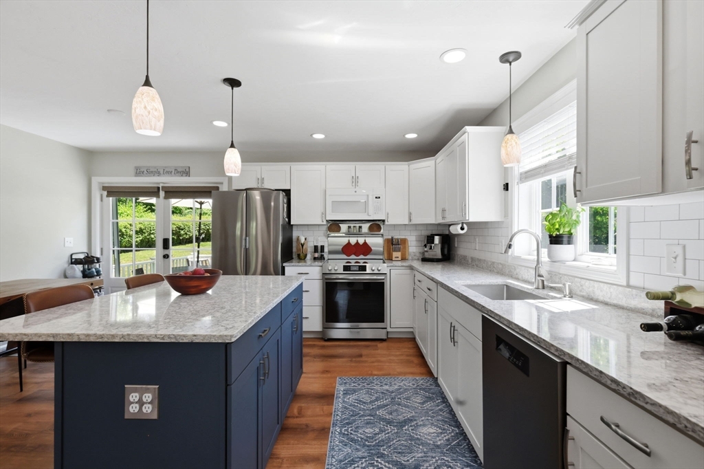 12 Cliff Street Worcester, MA 01607 - Photo 23 of 42