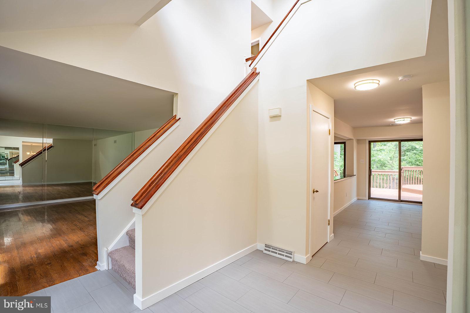 491 Kings Road Yardley, PA 19067 - Photo 8 of 52