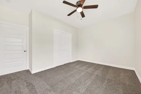 $2,000 | 422 North 4th Street, Beasley, TX 77417