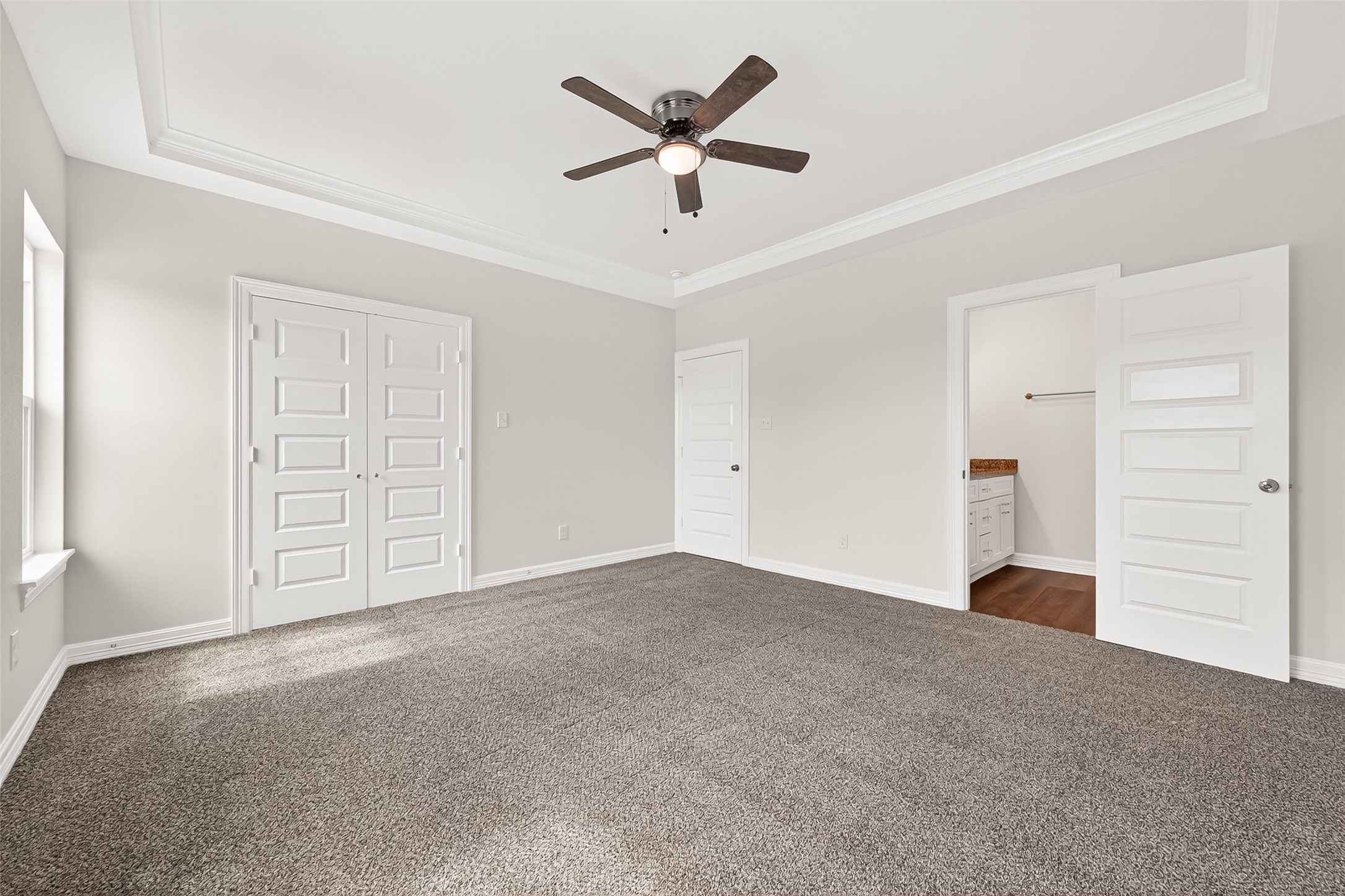 422 North 4th Street Beasley, TX 77417 - Photo 23 of 25 a view of an empty room with closet