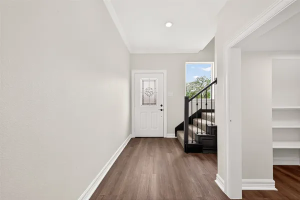 $2,000 | 422 North 4th Street, Beasley, TX 77417