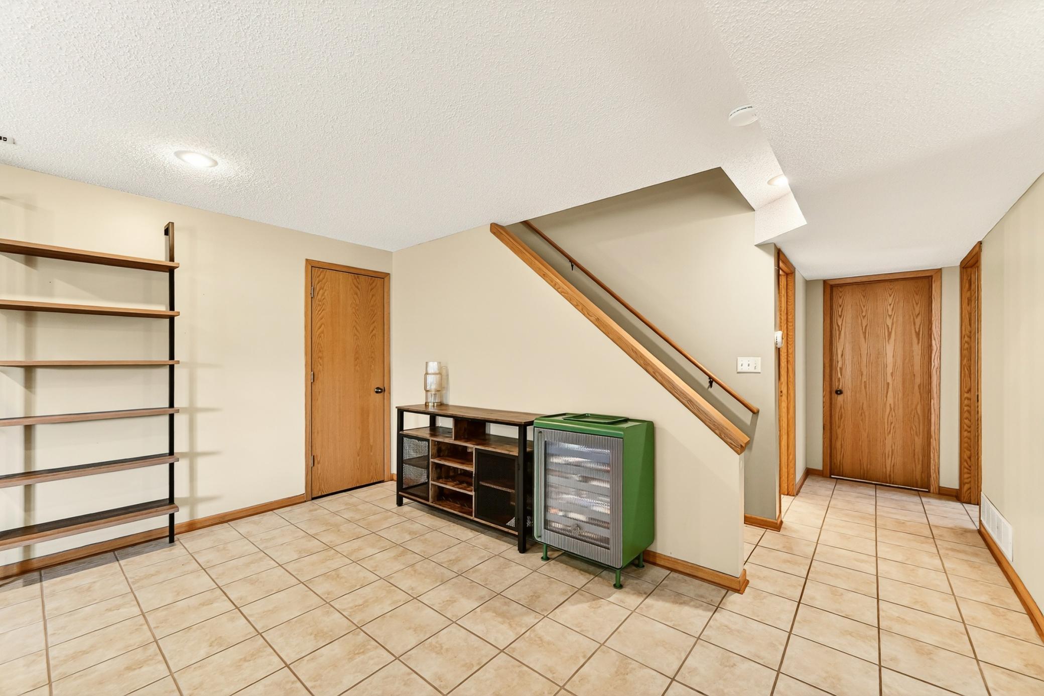 4434 8th Street Northwest Rochester, MN 55901 - Photo 18 of 39