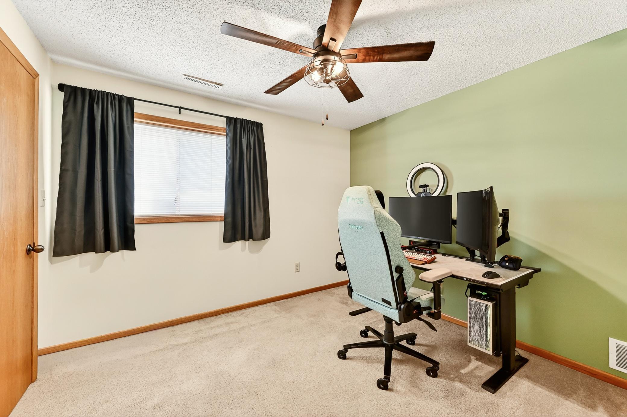 4434 8th Street Northwest Rochester, MN 55901 - Photo 25 of 39