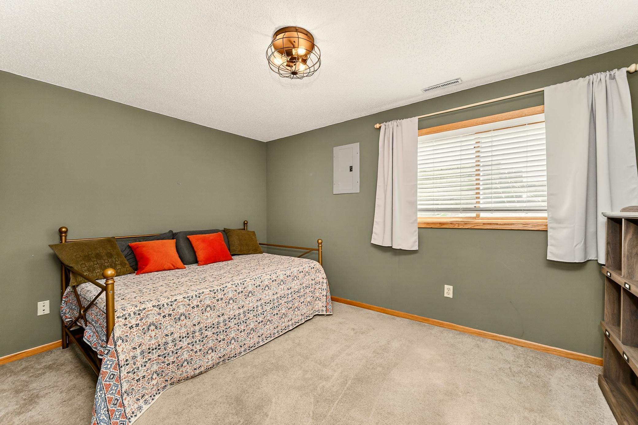 4434 8th Street Northwest Rochester, MN 55901 - Photo 26 of 39