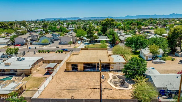 a picture of city view