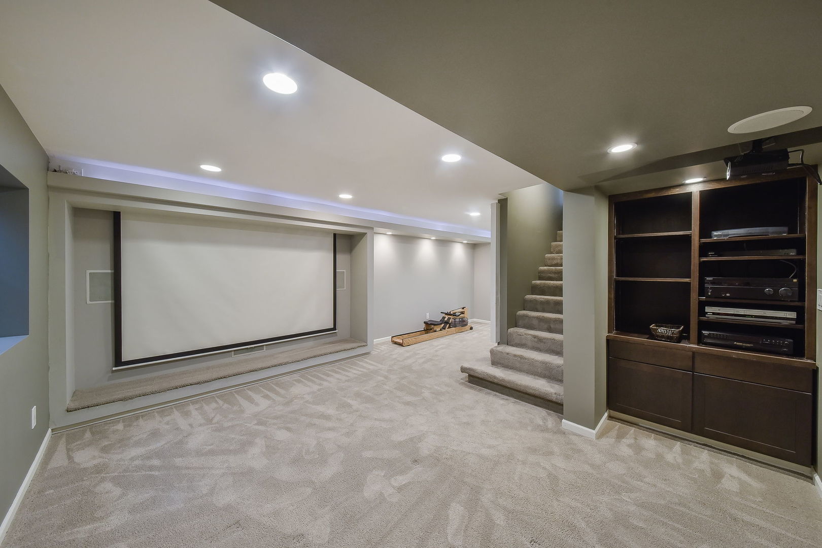 1325 Culpepper Drive Naperville, IL 60540 - Photo 26 of 34 a view of an empty room