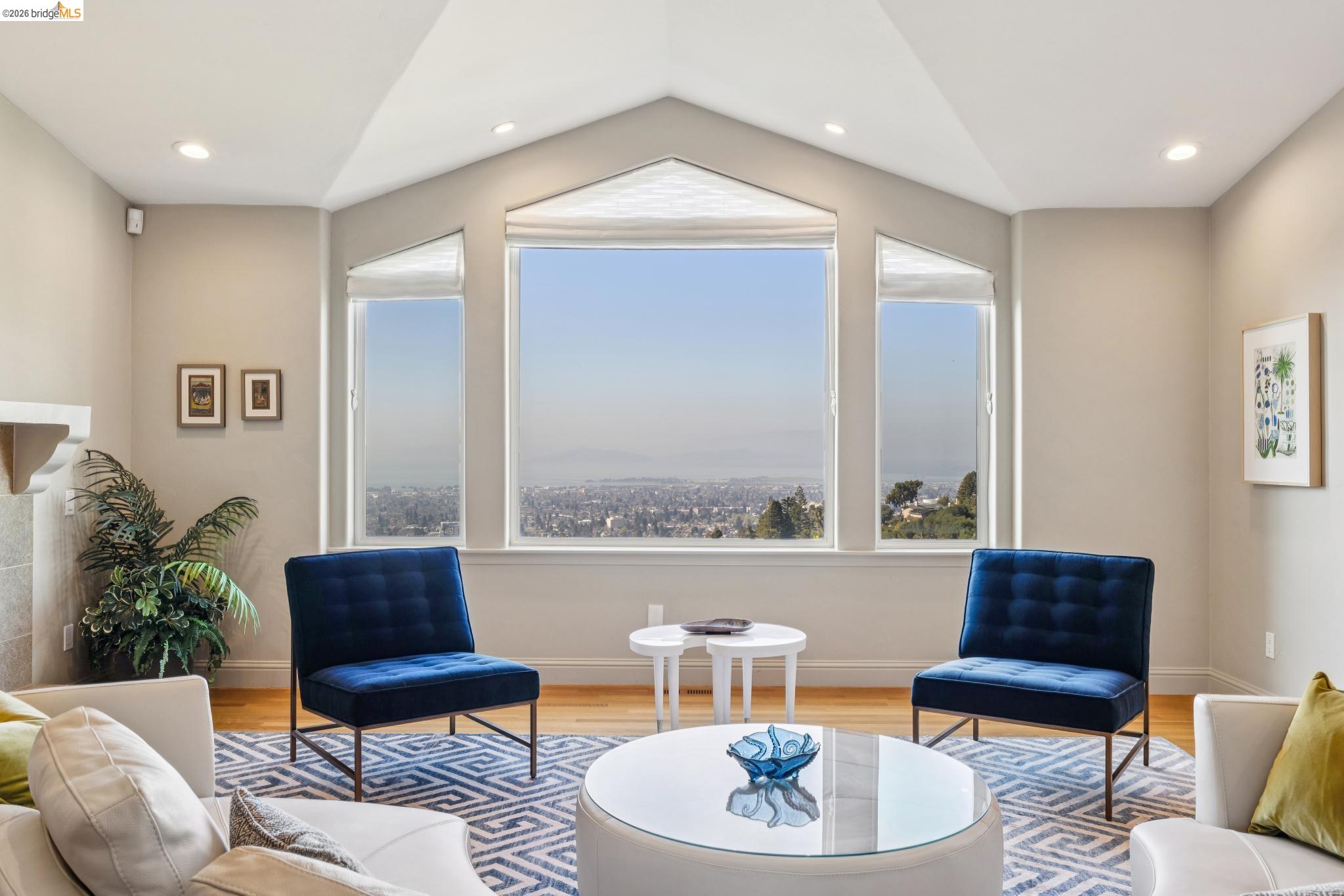 1426 Grand View Drive Berkeley, CA 94705 - Photo 13 of 46