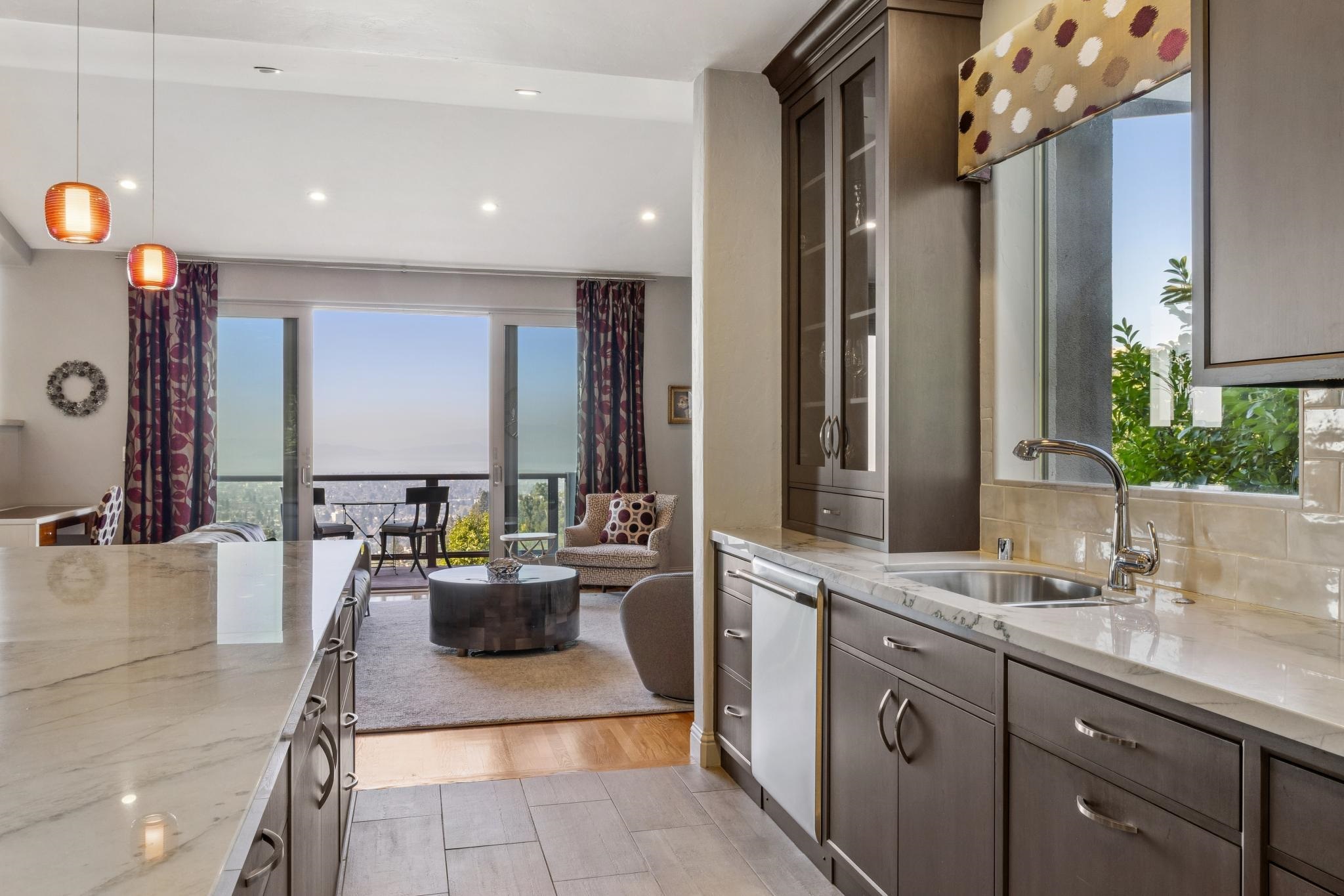 1426 Grand View Drive Berkeley, CA 94705 - Photo 15 of 39