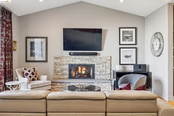 $2,995,000 | 1426 Grand View Drive, Berkeley, CA 94705