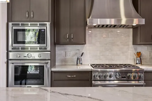 $2,995,000 | 1426 Grand View Drive, Berkeley, CA 94705