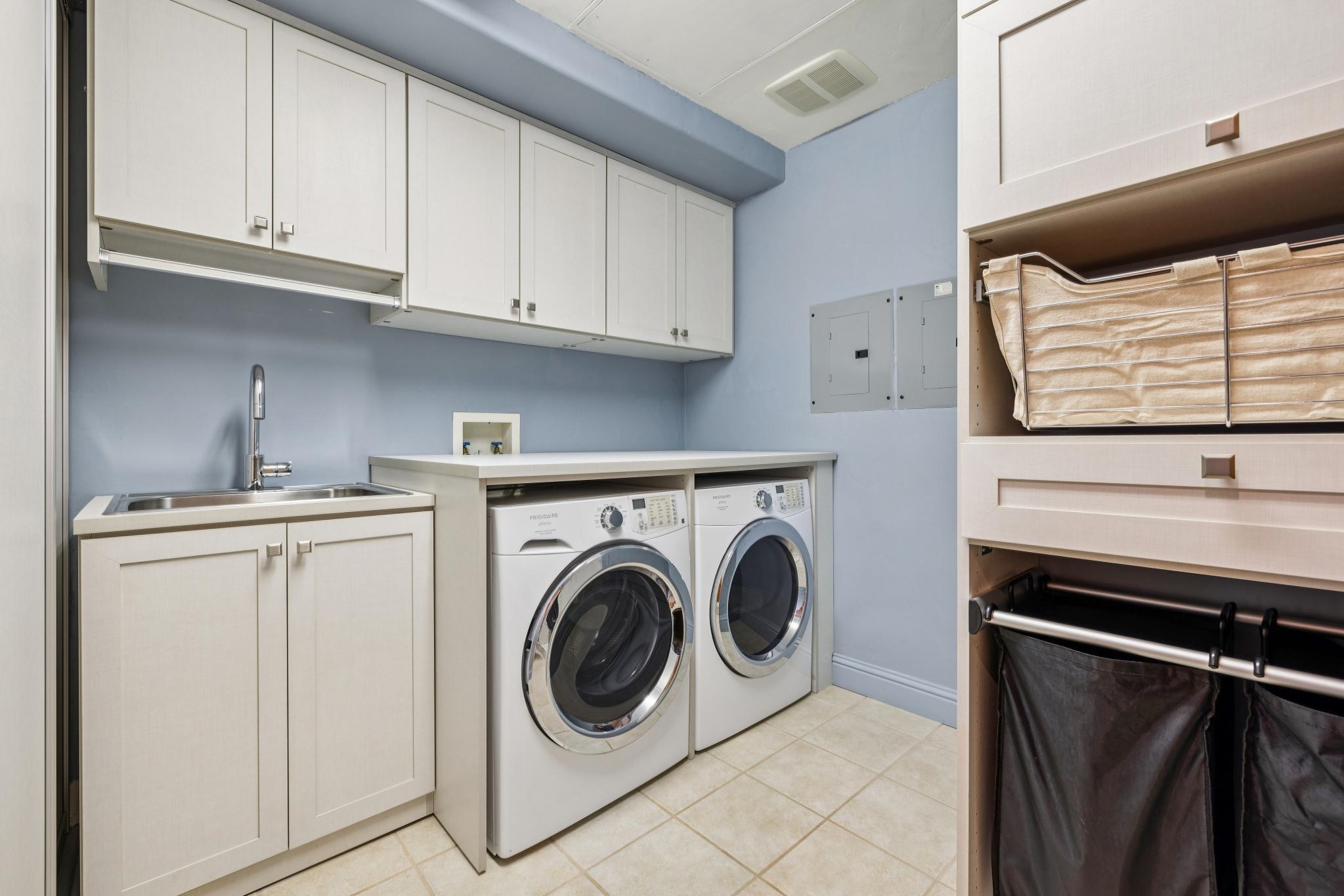 1426 Grand View Drive Berkeley, CA 94705 - Photo 33 of 39