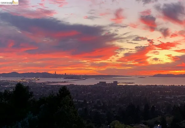 $2,995,000 | 1426 Grand View Drive, Berkeley, CA 94705