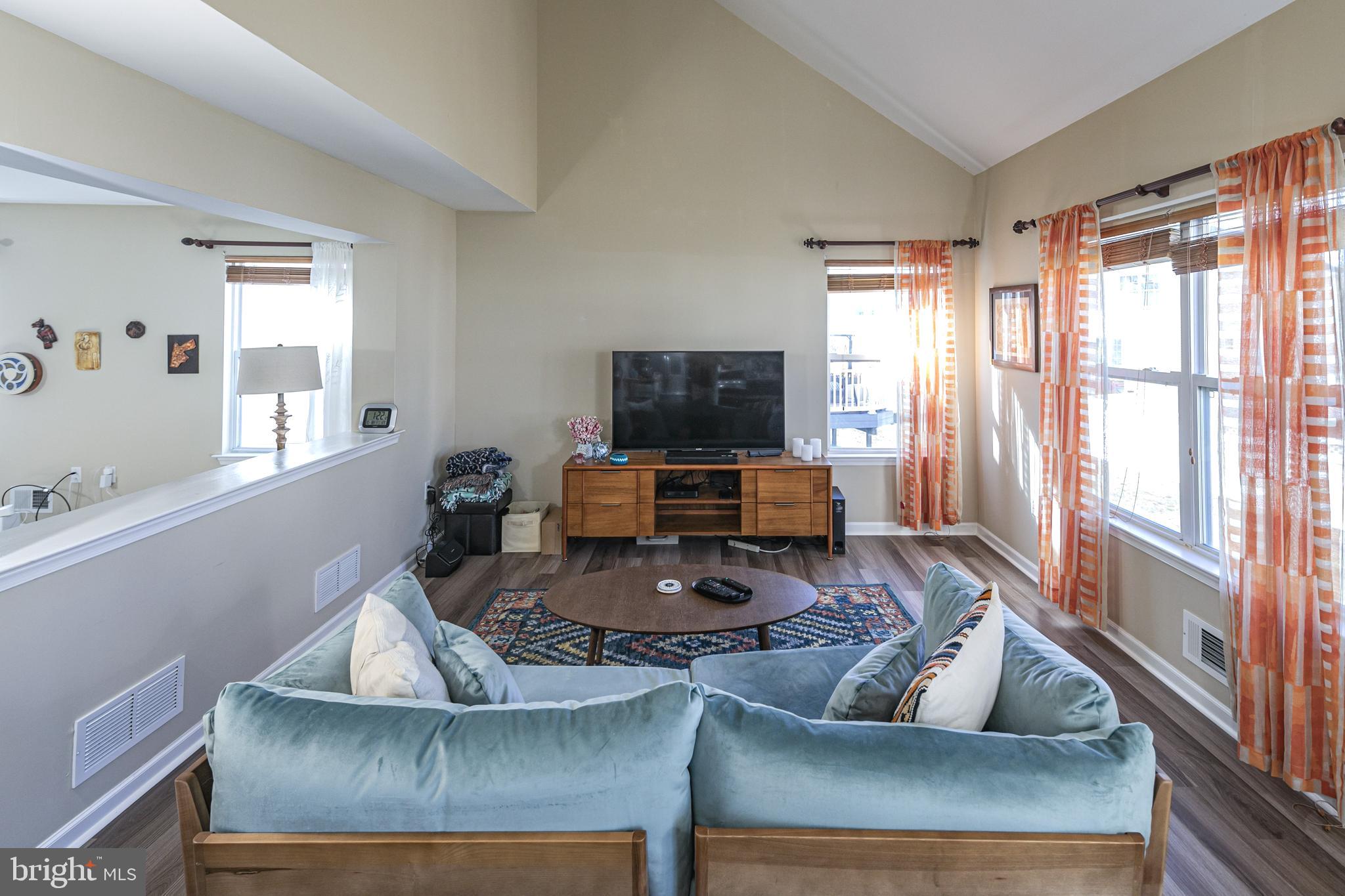 27 Richards Road Lawrence Township, NJ 08648 - Photo 11 of 43 Family Room