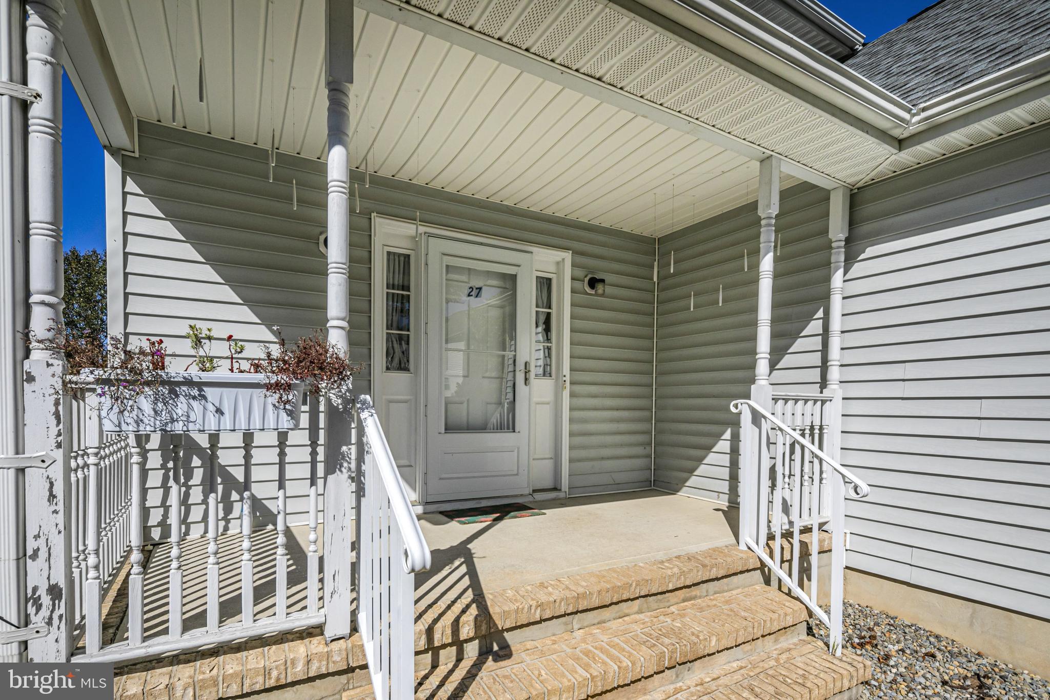 27 Richards Road Lawrence Township, NJ 08648 - Photo 2 of 43 Front Porch