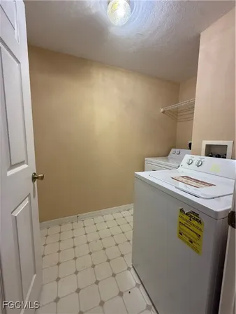 a view of a yard in front of the house