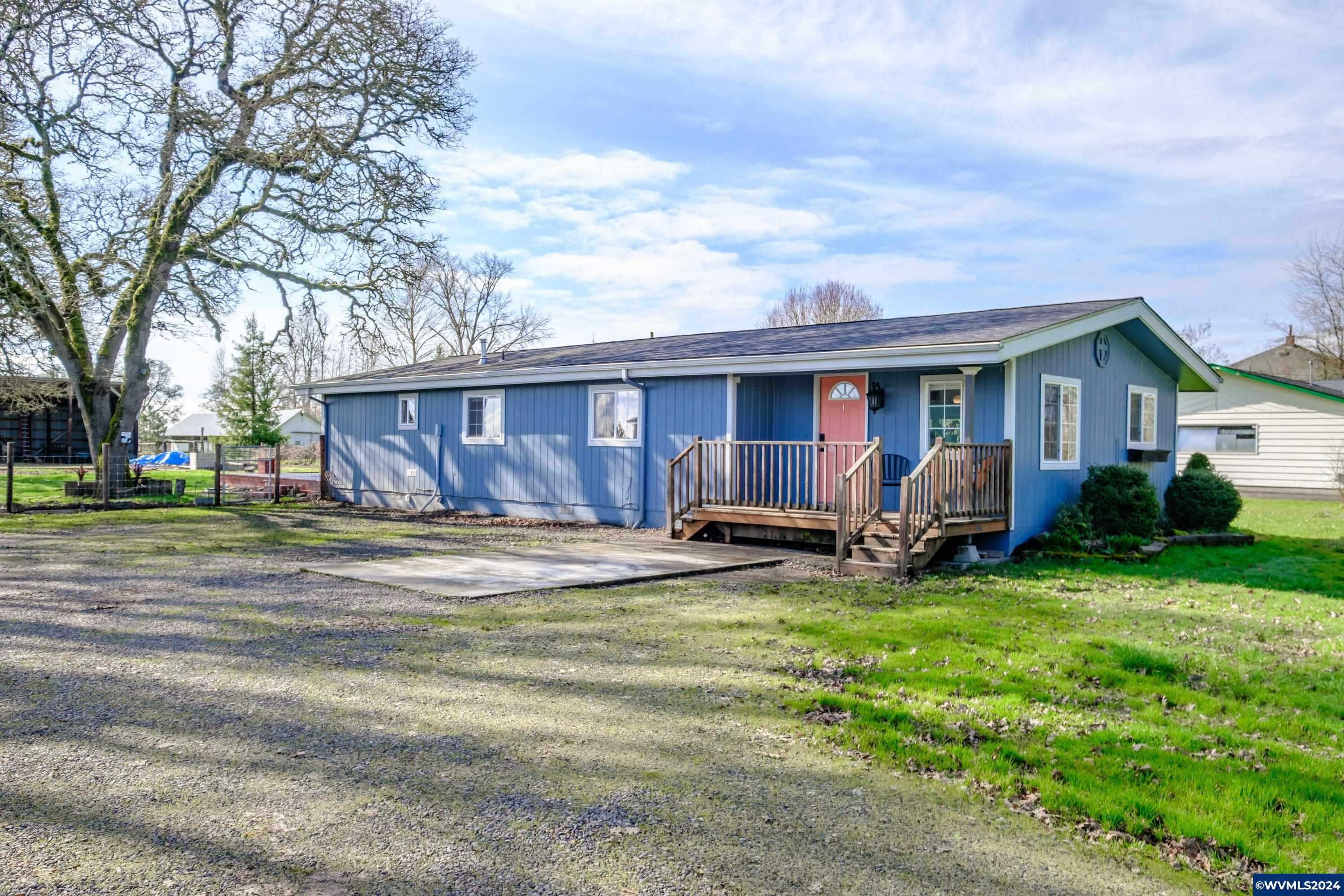 35247 Riverside Drive Albany, OR 97321 - Photo 8 of 42 Gallery Image 8