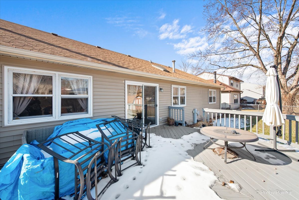 920 Mensching Road Roselle, IL 60172 - Photo 35 of 40 a front view of a house with outdoor seating
