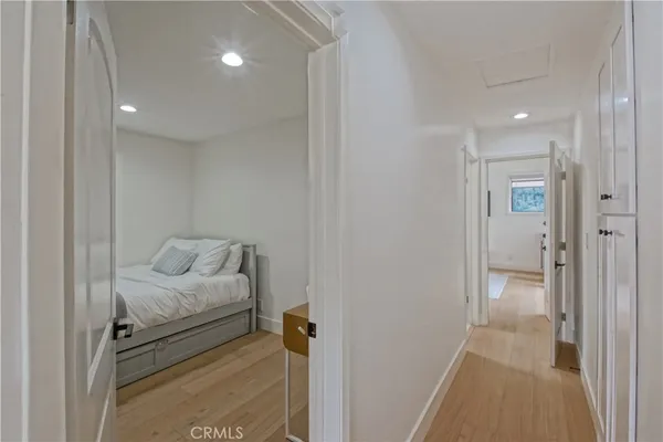 $15,500 | 320 Marine Avenue, Manhattan Beach, CA 90266