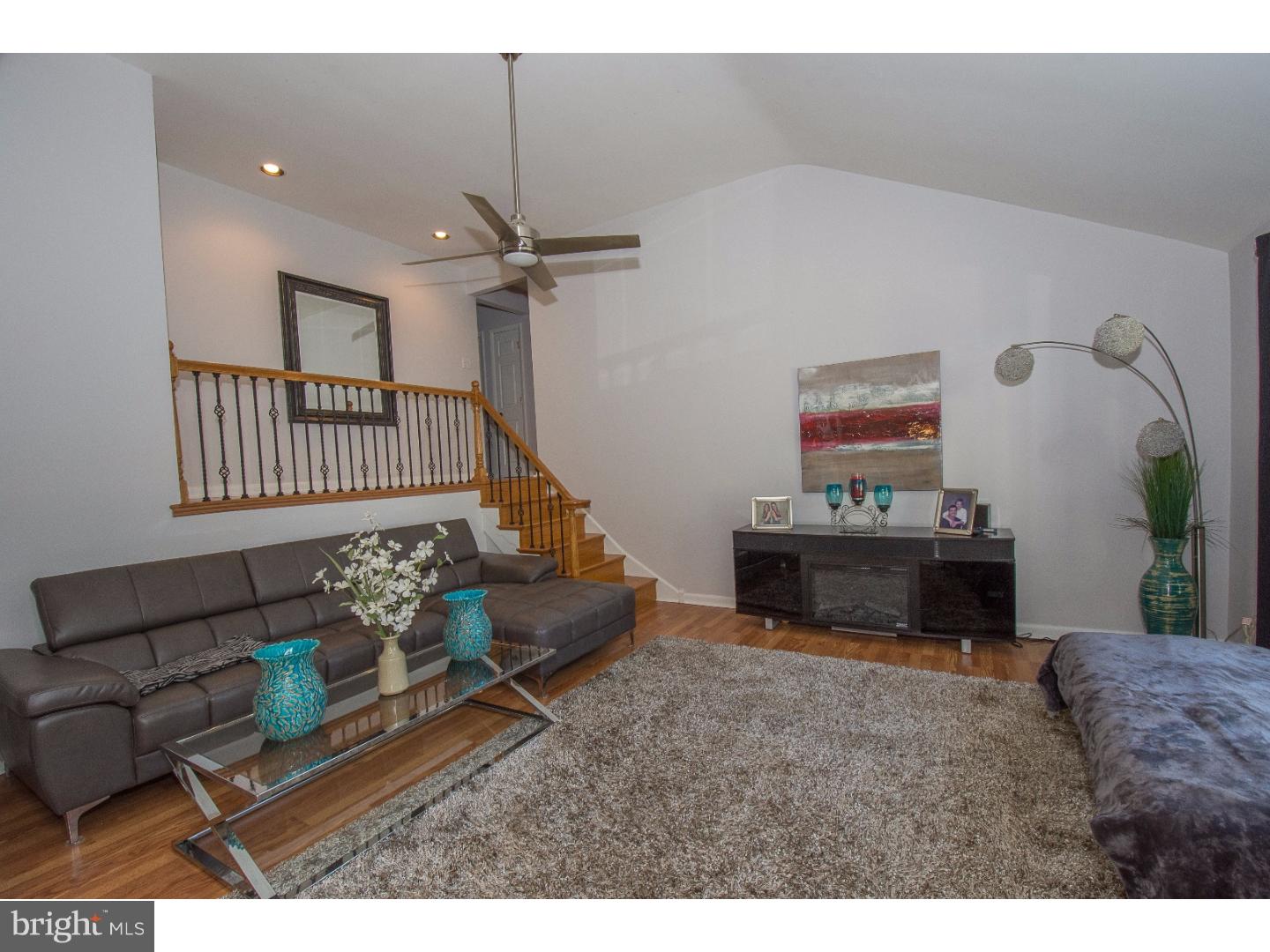 113 Cambridge Road Broomall, PA 19008 - Photo 3 of 24 Gallery Image 3