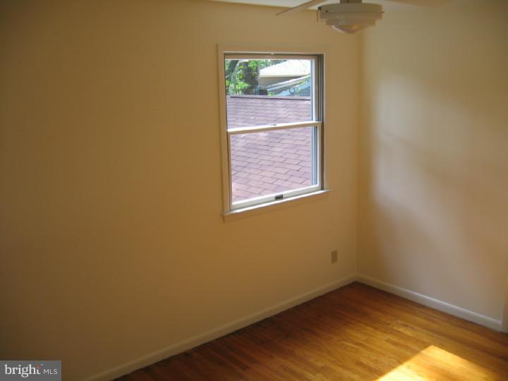 10 Broadale Road Doylestown, PA 18901 - Photo 14 of 20 Bedroom 2