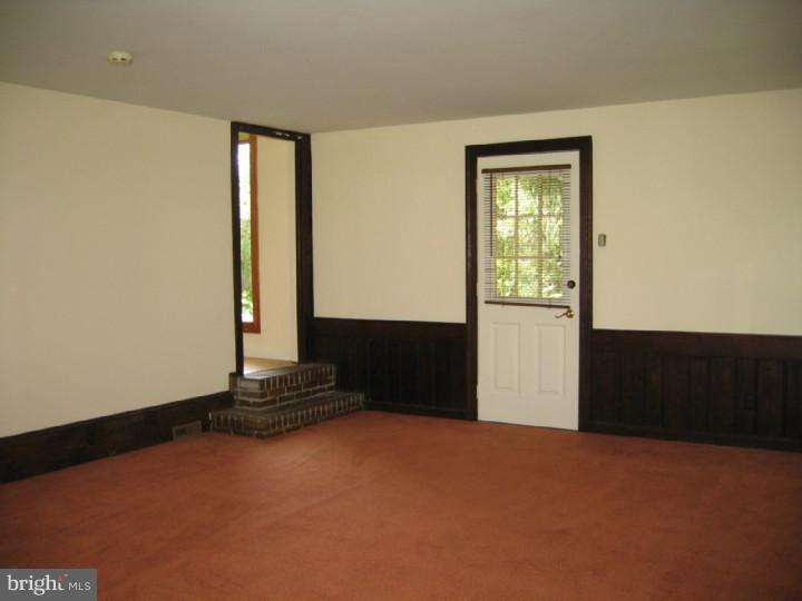 10 Broadale Road Doylestown, PA 18901 - Photo 8 of 20 Family Room