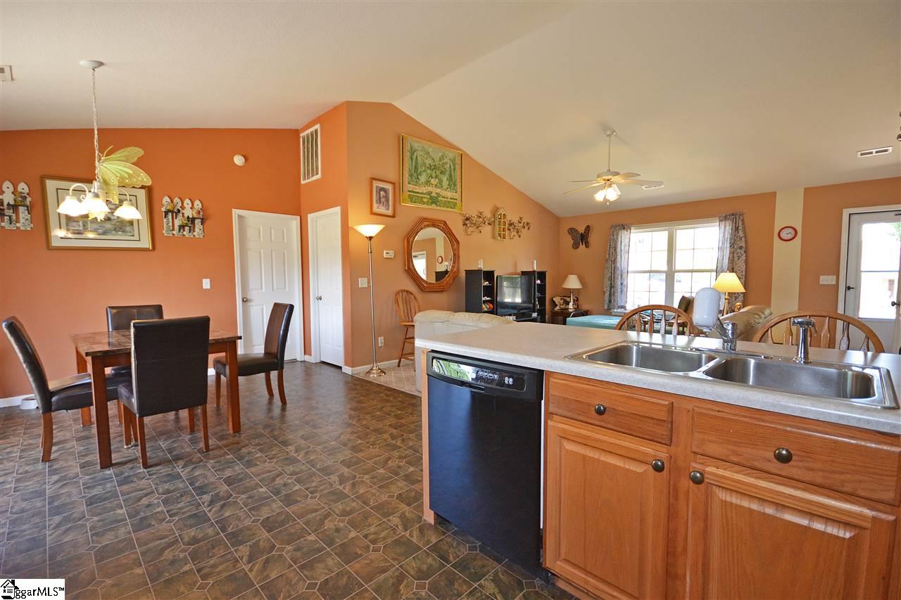 322 Fisher Lake Road Lyman, SC 29365 - Photo 10 of 25 Gallery Image 10