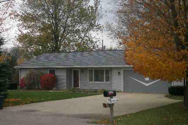 2391 South Country Club Road Warsaw, IN 46580 - Photo 5 of 5 Gallery Image 5