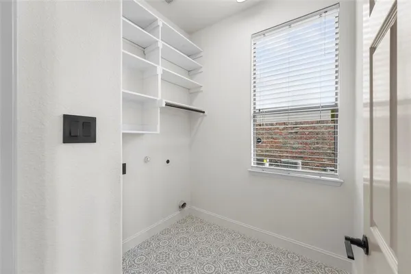 $650,000 | 1998 Lake Forest Drive, Rockwall, TX 75087