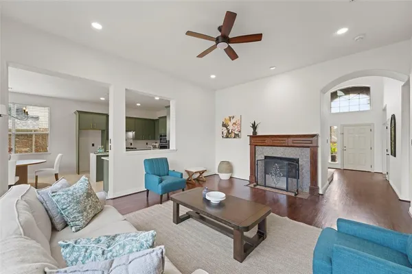 $650,000 | 1998 Lake Forest Drive, Rockwall, TX 75087