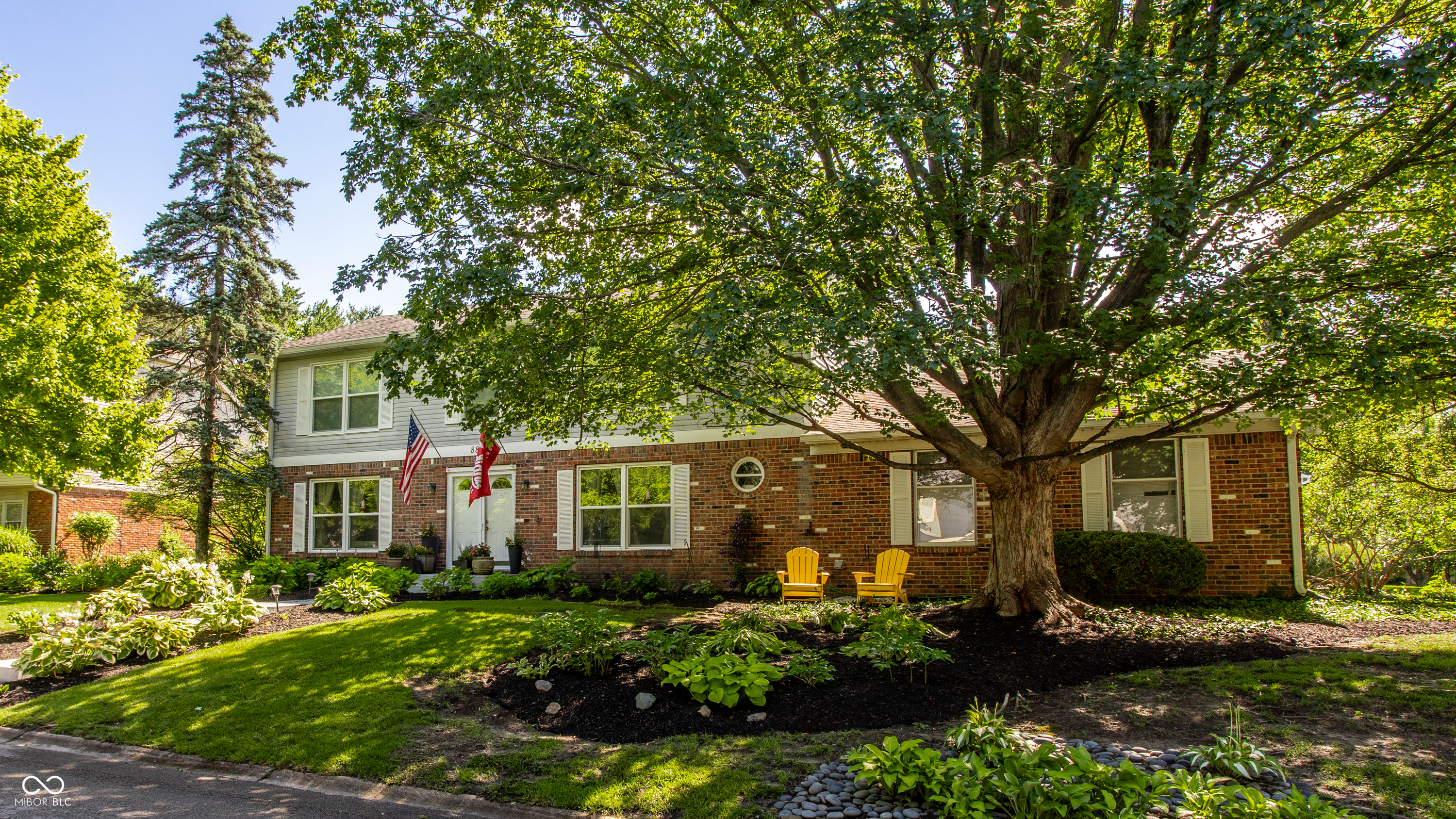 8805 Sawleaf Road Indianapolis, IN 46260 - Photo 2 of 35 Gallery Image 2