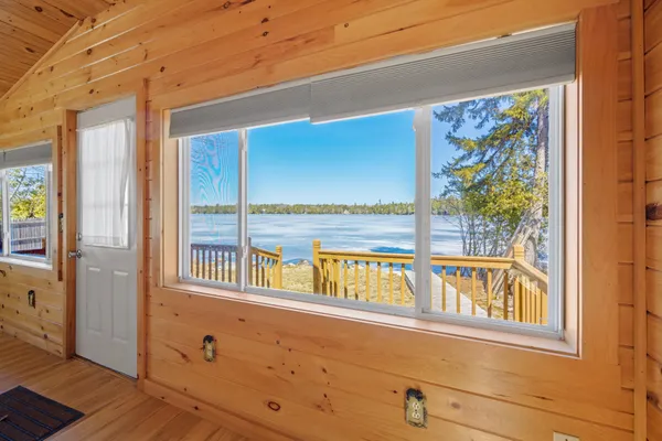$299,900 | 37 Petite Drive, Lincoln, ME 04457