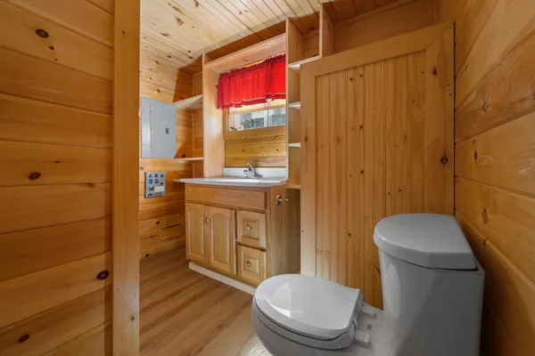 $299,900 | 37 Petite Drive, Lincoln, ME 04457