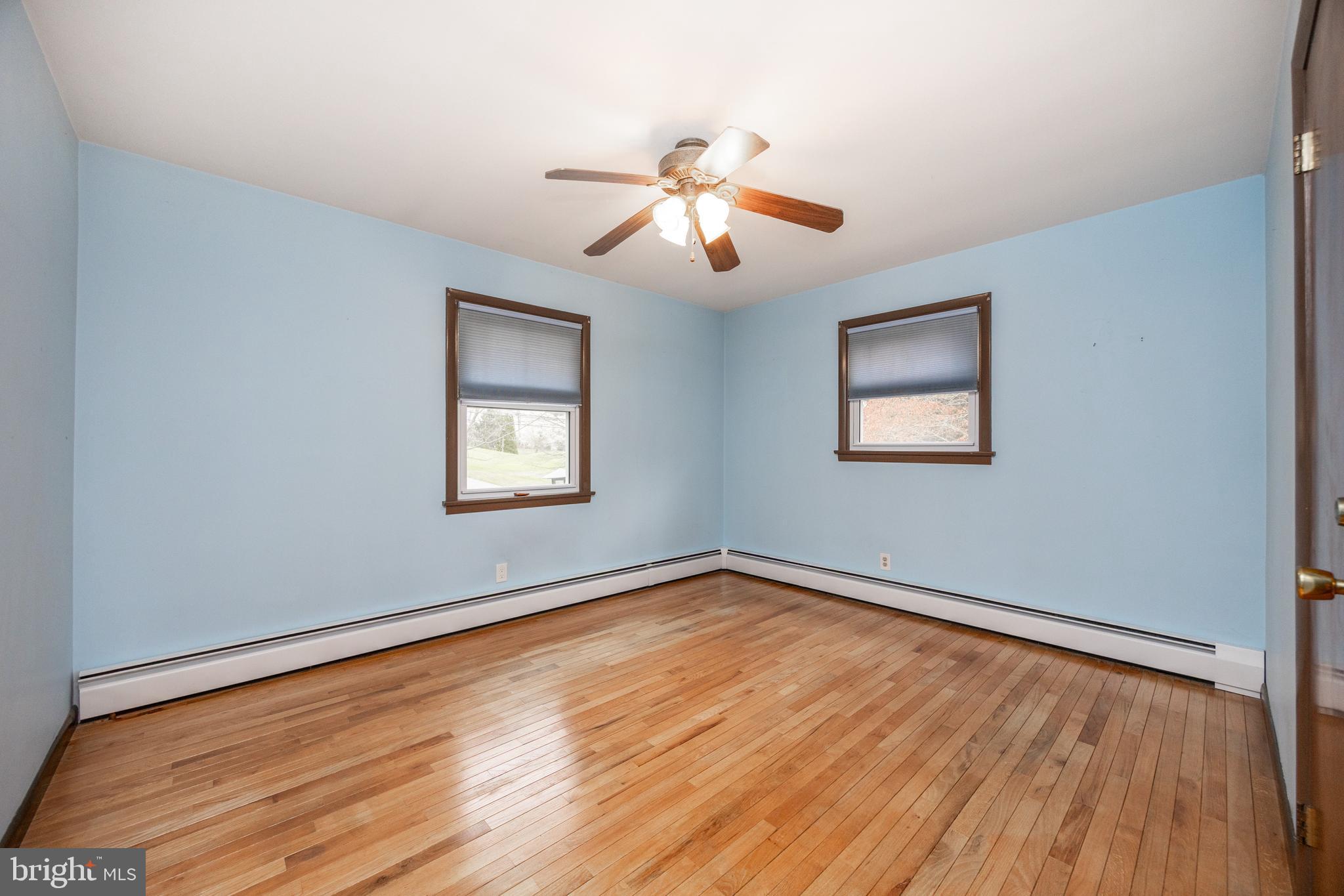 897 Old Schuylkill Road Pottstown, PA 19465 - Photo 11 of 29 Primary Bedroom