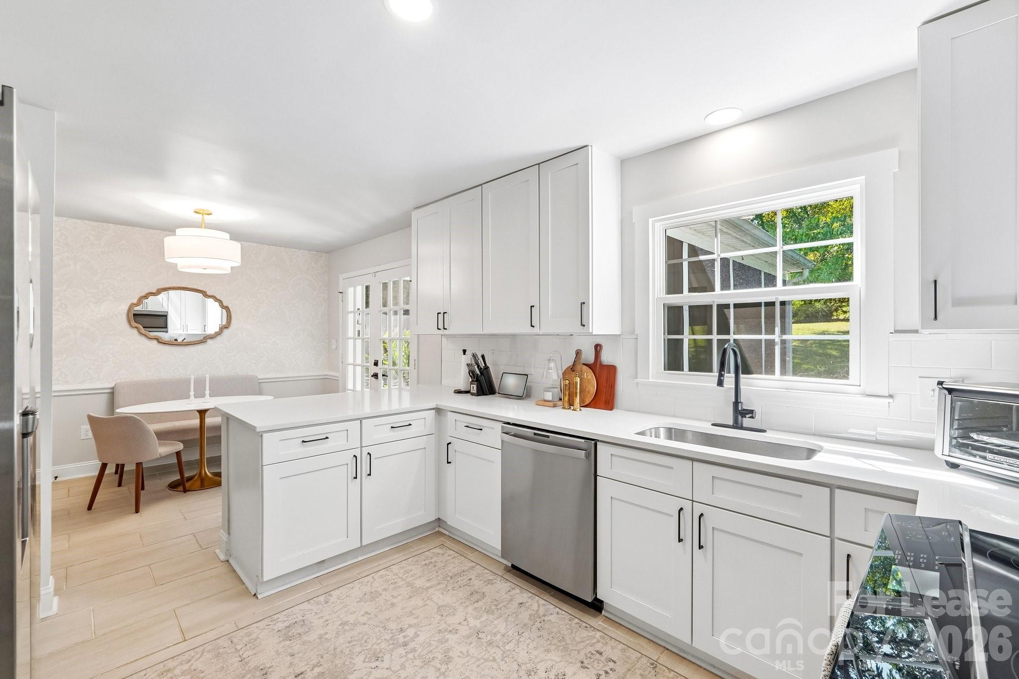 2947 Heathgate Road Charlotte, NC 28226 - Photo 19 of 48 Gallery Image 19