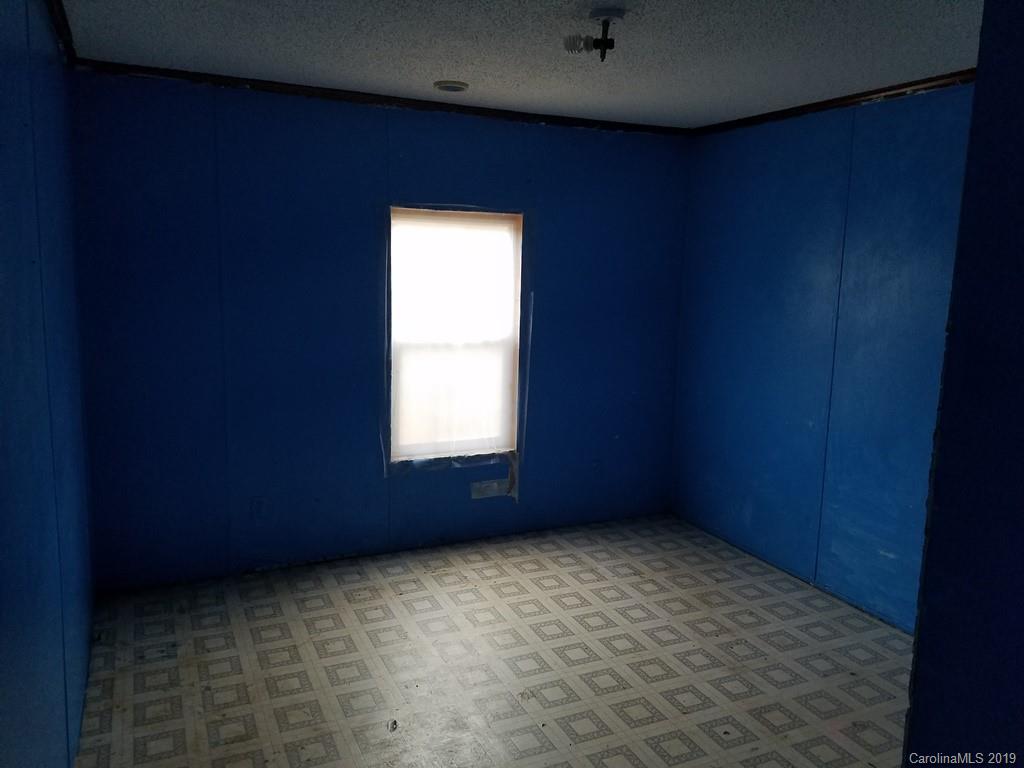 1201 Watershed Road Mars Hill, NC 28754 - Photo 6 of 15 Gallery Image 6