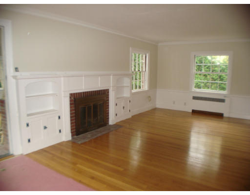 192 Carlton Road Newton, MA 02468 - Photo 5 of 12