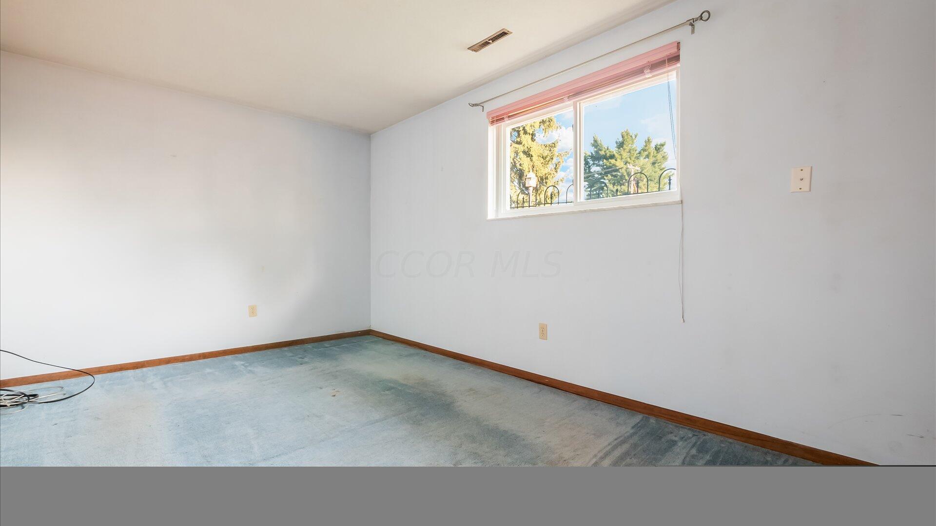 233 Price Road Newark, OH 43055 - Photo 29 of 32 31-z 233 Price106-Edit