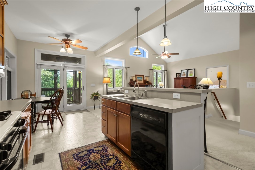 238 Summit Park Circle Boone, NC 28607 - Photo 19 of 44 Gallery Image 19