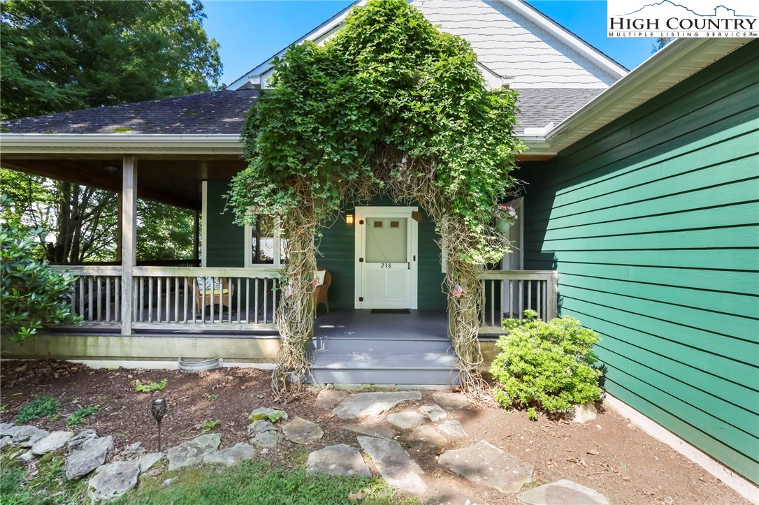 238 Summit Park Circle Boone, NC 28607 - Photo 3 of 44 Gallery Image 3