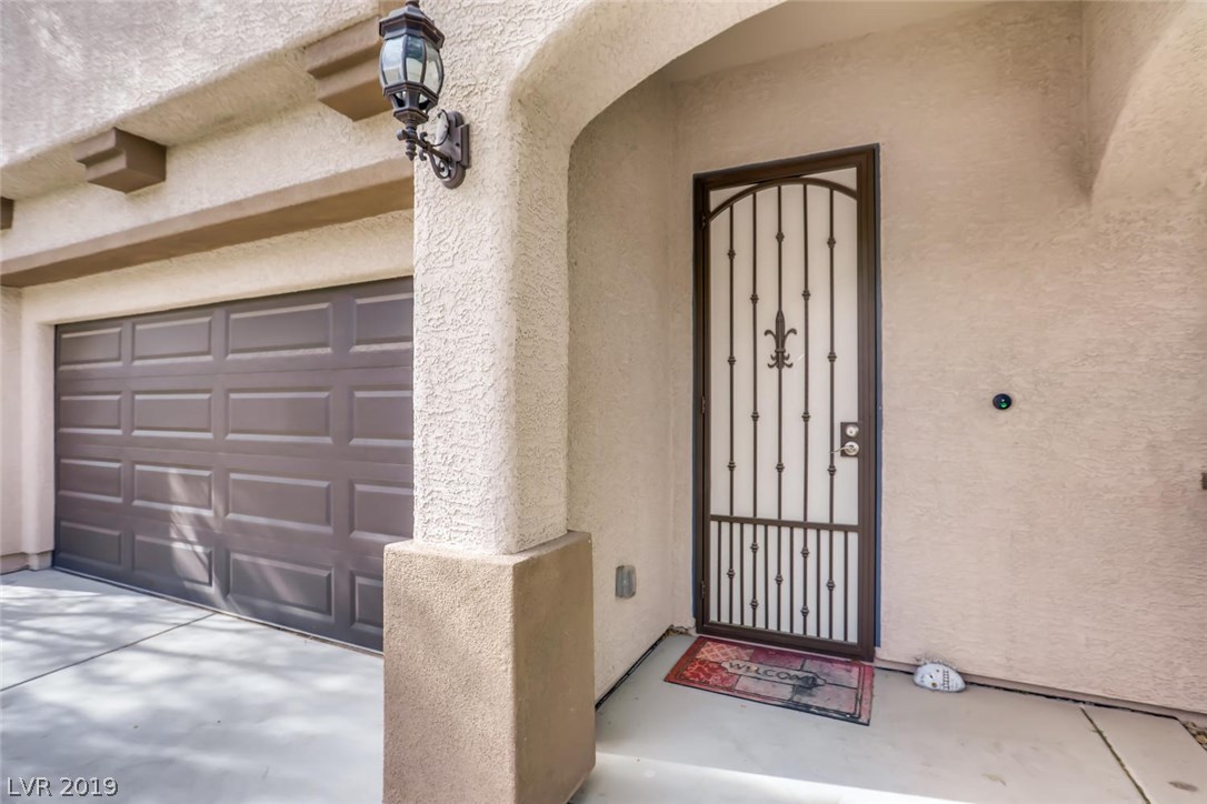 10985 Prairie Grove Road Las Vegas, NV 89179 - Photo 3 of 28
