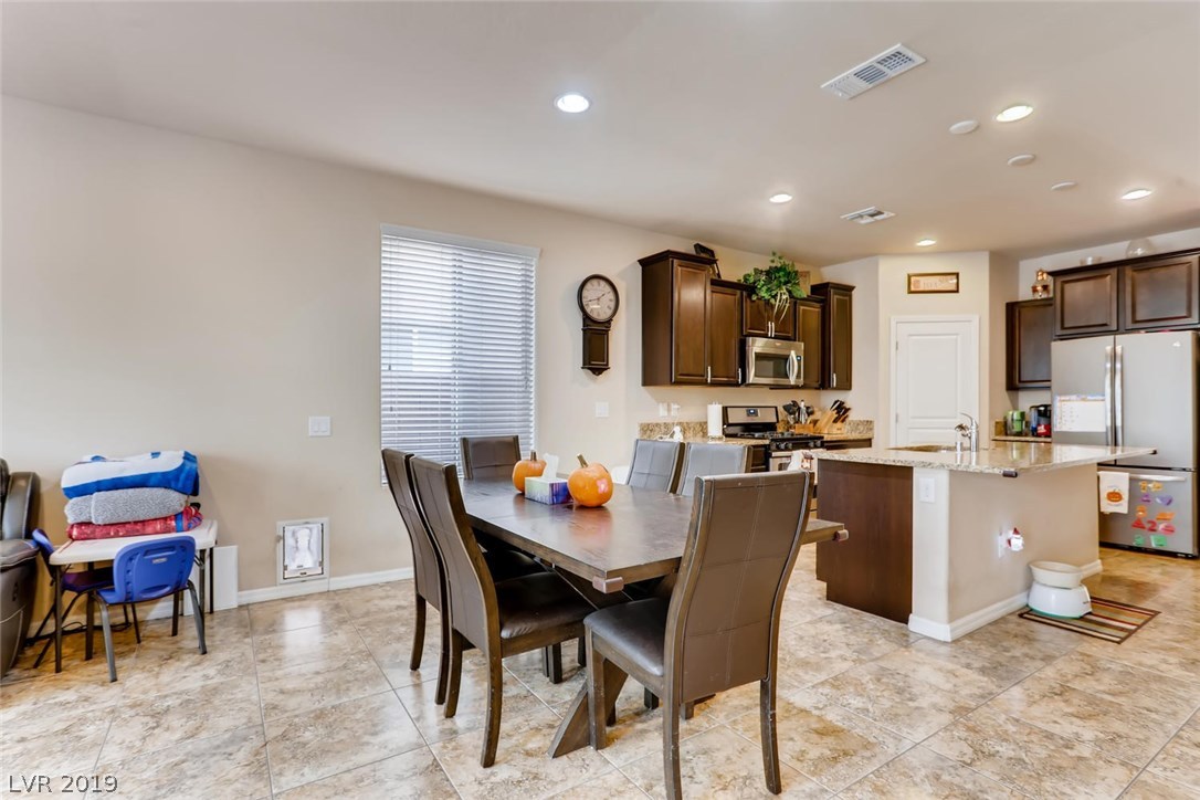 10985 Prairie Grove Road Las Vegas, NV 89179 - Photo 6 of 28