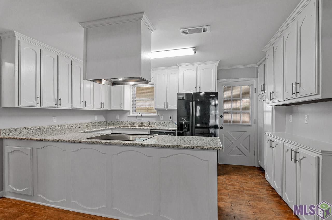 12306 John Lambert Road Gonzales, LA 70737 - Photo 6 of 30 Gallery Image 6