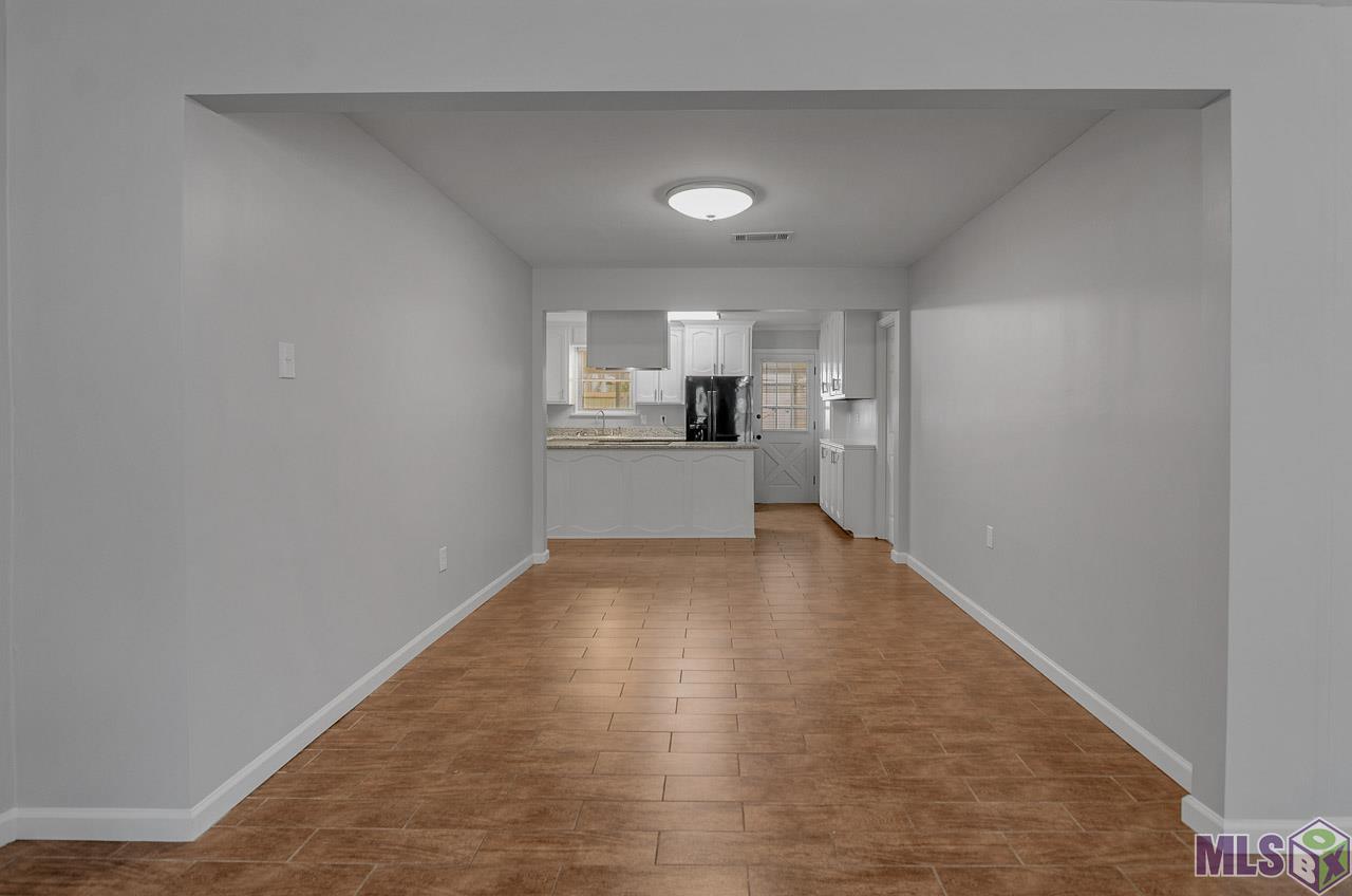 12306 John Lambert Road Gonzales, LA 70737 - Photo 7 of 30 Gallery Image 7